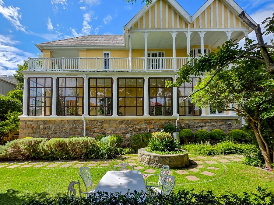 6 Bedroom Property for Sale in Sea Point Western Cape